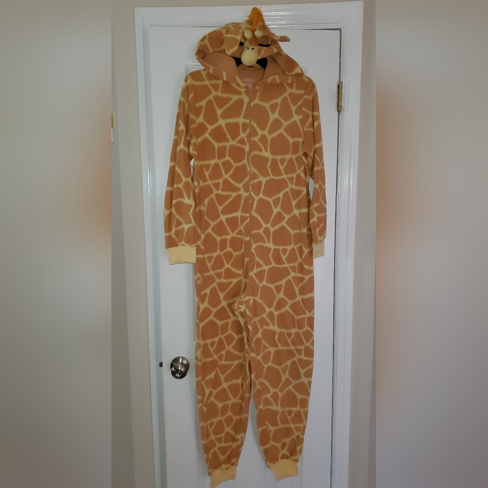 Xhilaration Giraffe Pajama Hoodie Medium